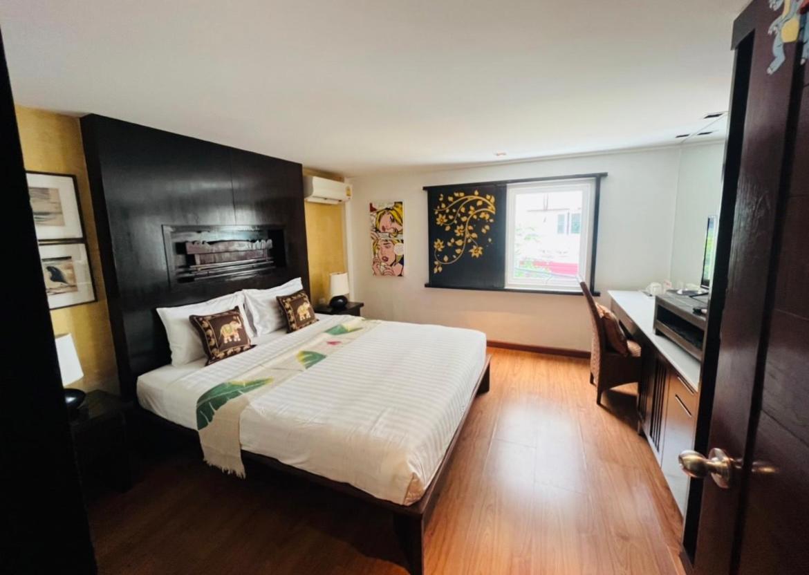 Baipho Lifestyle Hotel Patong Exterior photo
