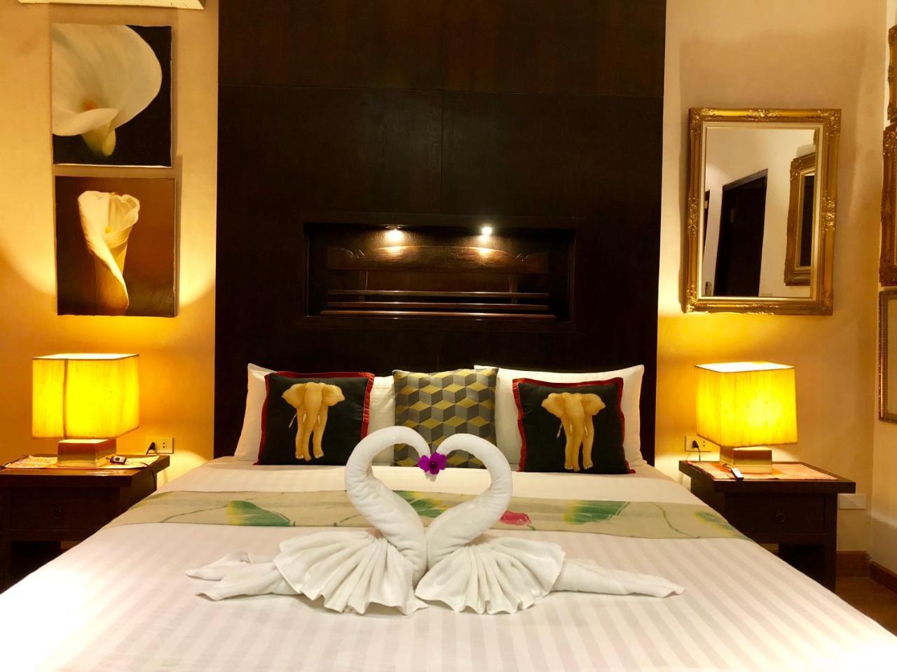 Baipho Lifestyle Hotel Patong Exterior photo