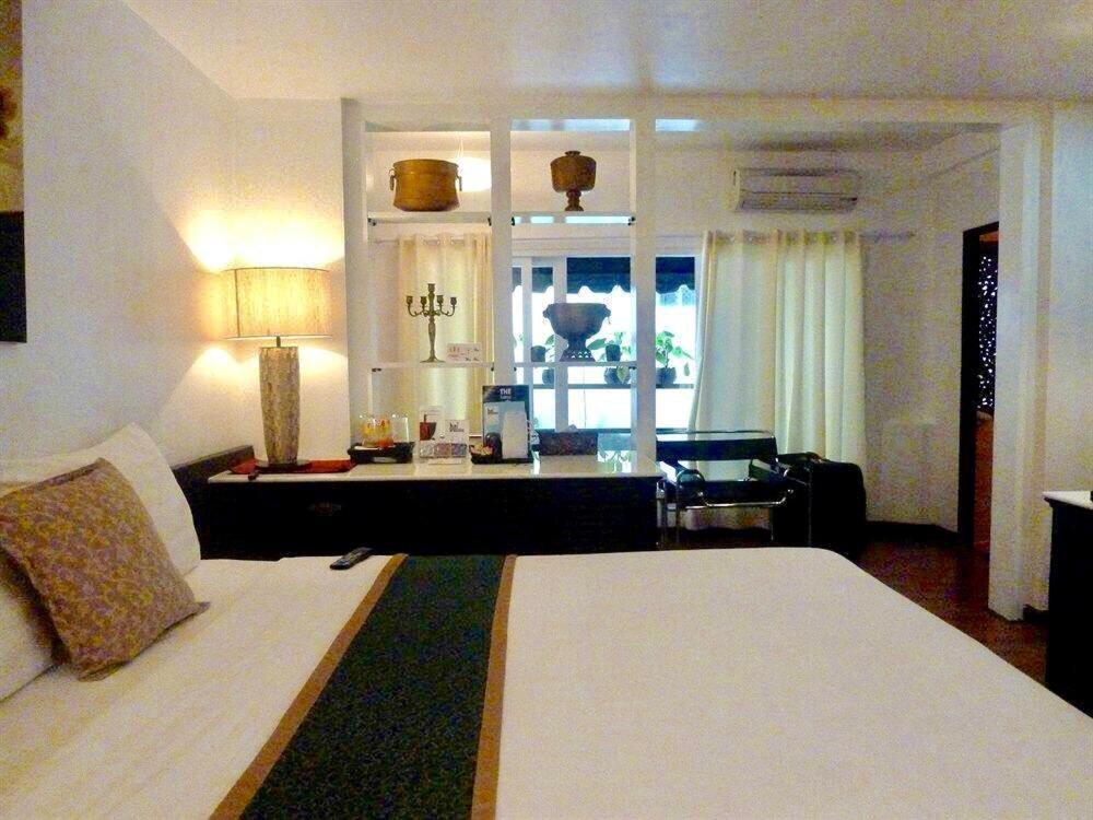 Baipho Lifestyle Hotel Patong Exterior photo